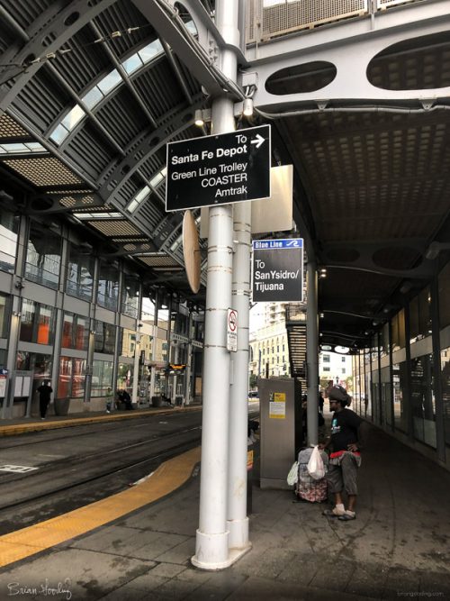 San Diego - trolley stop Sante Fe